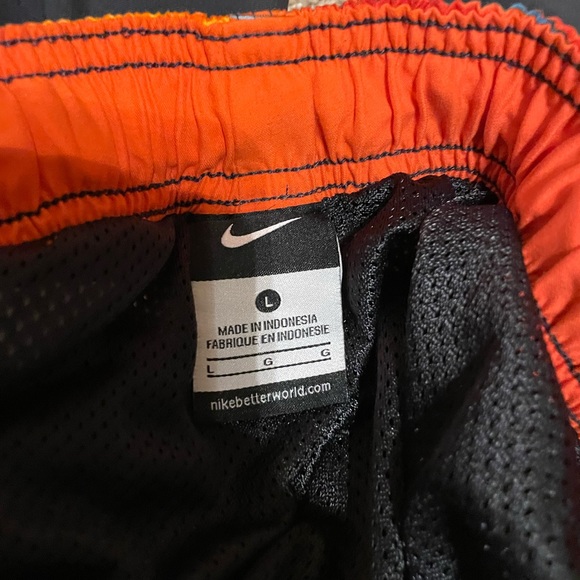 Large Nike Board Shorts/Swim Shorts. Used one season. Smoke free house. - Picture 4 of 4